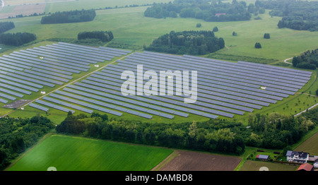 Système photovoltaïque à grande échelle, l'Allemagne, Bavière, Pocking Banque D'Images