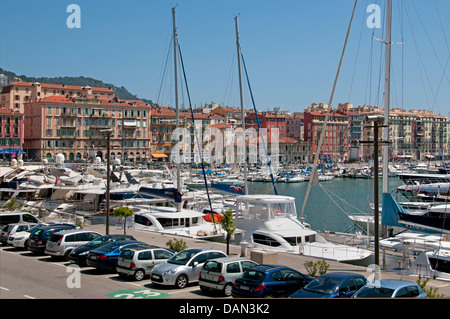 Le Vieux Nice Vieux Port Harbour French Riviera Cote d'Azur Méditerranée Banque D'Images