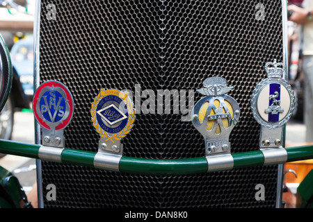 Close up de Riley et AA badge sur grille de radiateur Banque D'Images