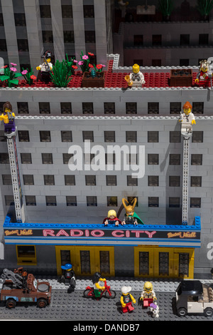Jouet LEGO briques en plastique, Affichage Magasin LEGO, NYC Banque D'Images