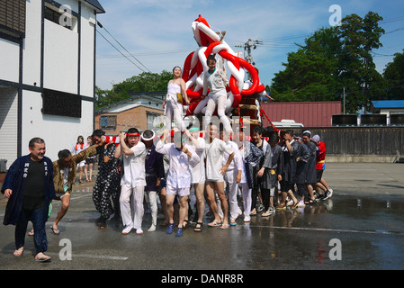 Shimizu Fête de l'eau à Misato La préfecture d'Akita au Japon durant l'été Banque D'Images