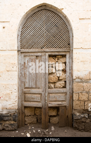 L'Afrique, l'Érythrée, Massawa, Vieille Ville, porte en arc Ottoman bloqué avec blocs de corail Banque D'Images