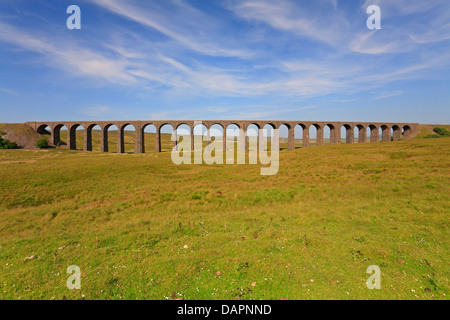 Ribblehead Viaduc, Yorkshire du Nord, Yorkshire Dales National Park, England, UK. Banque D'Images