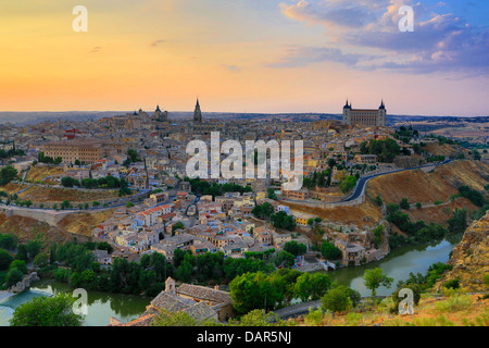 Vue panoramique de la vieille ville de Tolède en Espagne Banque D'Images