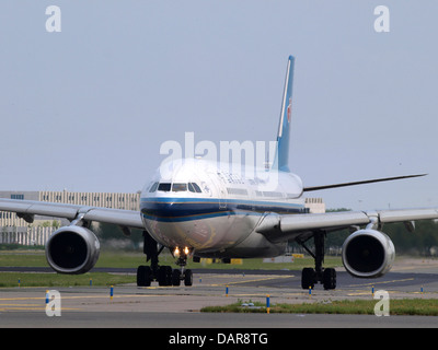 B-6502 China Southern Airlines Airbus A330-344 Banque D'Images