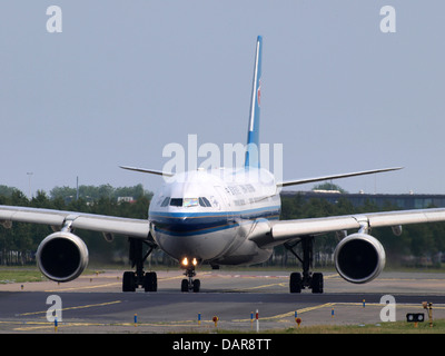 B-6502 China Southern Airlines Airbus A330-345 Banque D'Images