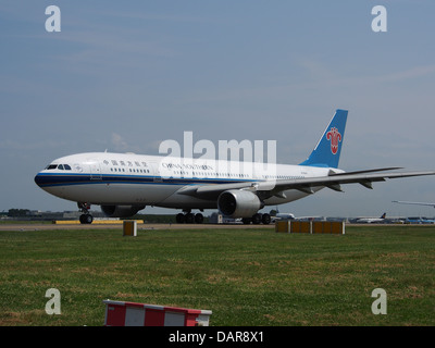 B-6542 China Southern Airlines Airbus A330-223 - cn 1297 2 Banque D'Images