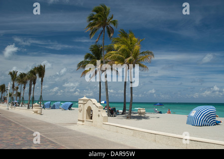 PROMENADE EN BORD DE PLAGE HOLLYWOOD FLORIDA USA Banque D'Images