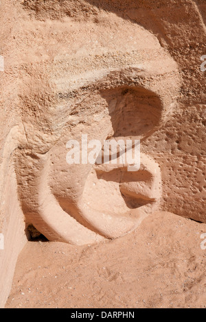 L'immense soleil Temple d'Abou Simbel construit par Ramsès II, le site du patrimoine mondial de l'UNESCO, le lac Nasser, au sud d'Assouan, en Haute Egypte Banque D'Images