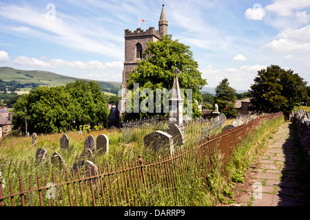 St Margaret's Church et le cimetière de Hawes, Yorkshire Dales National Park, Royaume-Uni