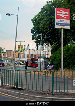 La gare d'Elstree & Borehamwood Elstree Studios proche, Hertfordshire, Angleterre, Royaume-Uni Banque D'Images