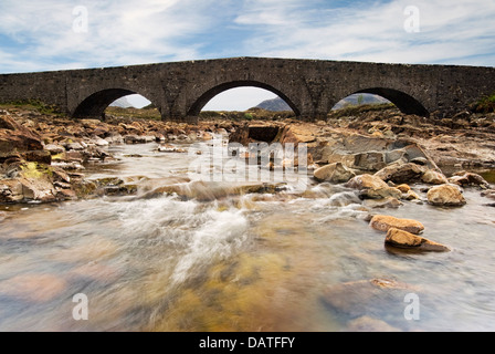 Pont de pierre, à Sligachan, Ile de Skye , Écosse Banque D'Images