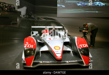 La nouvelle Audi TDI race car photographié à la Musée Allemand de Munich, Allemagne, le lundi, 05 mars 2007. Audi prévoit de gagner cette année, les 24 Heures du Mans avec une voiture de course à moteur diesel de répéter sa victoire historique de 2006. Photo : Ursula Dueren Banque D'Images