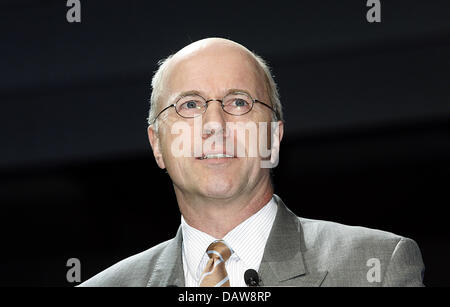 Carl-Peter Forster, président de General Motors Europe, représenté à la 77e de l'automobile Genève Sho à Genève, Suisse, 06 mars 2007. Photo : Uli Deck Banque D'Images