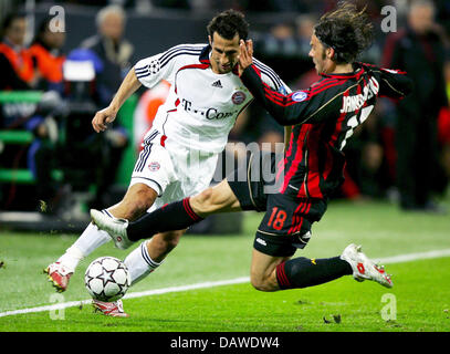 L'Hasan Salihamidzic Bayern Munich (L) convoite la la balle avec l'Euro 2004™ Milan Marek pendant le quart de finale de la Ligue des Champions Bayern Munich vs Milan à Milan, Italie, le mardi 03 avril 2007. Photo : Matthias Schrader Banque D'Images