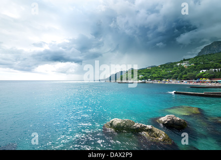 Le temps orageux à la mer Noire en Crimée Banque D'Images