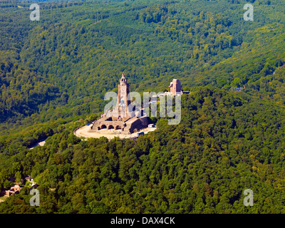 Château supérieur, la Tour Barberousse et Monument Kyffhäuser, Kyffhäuser en montagne, Thuringe, Allemagne Banque D'Images