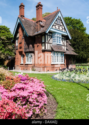 College lodge à l'ancienne porte d'entrée du Collège à Dulwich Park, Londres Banque D'Images