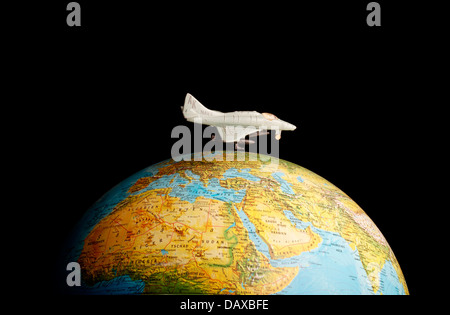 Globe et avion Banque D'Images