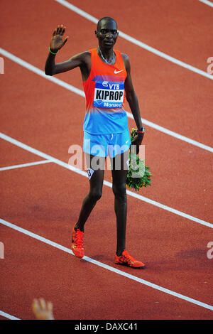 Monaco. 19 juillet, 2013. Asbel Kiprop du Kenya réagit après avoir remporté le 1500m hommes au cours de la réunion de la Ligue de diamant Herculis du Stade Louis II de Monaco. Credit : Action Plus Sport Images/Alamy Live News Banque D'Images