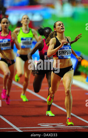 Monaco. 19 juillet, 2013. Jenny Simpson de l'USA remporte le 1500m femmes lors de la réunion de la Ligue de diamant Herculis du Stade Louis II de Monaco. Credit : Action Plus Sport Images/Alamy Live News Banque D'Images