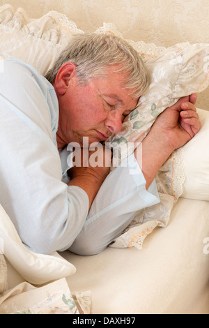 Vintage photo d'un homme âgé sleeping Banque D'Images