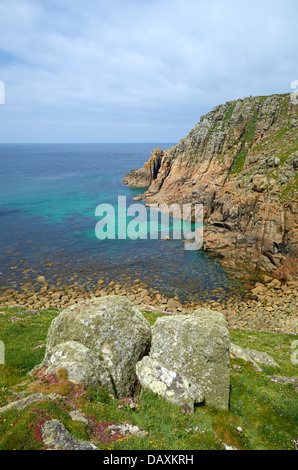 Côte au Loe Porth près de Lands End en Cornouailles, Angleterre, RU Banque D'Images