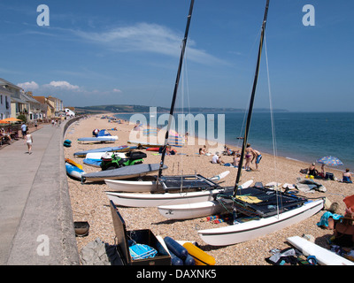 Mur de la mer et de la plage, lieu non identifié et Torcross Sands, Devon, UK 2013 Banque D'Images