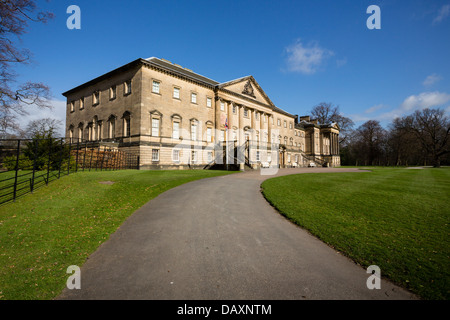 Nostell Prieuré près de Wakefield, a été construit sur le site d'un prieuré médiéval et date de 1733. Banque D'Images