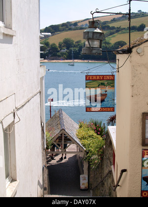 Ferry Inn à côté de l'endroit de prise de ferry, Salcombe, Devon, UK 2013 Banque D'Images