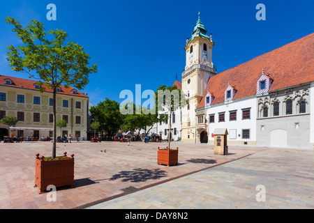 La place principale (Hlavné námestie) de Bratislava, République Slovaque Banque D'Images