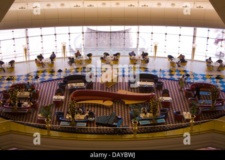 L'intérieur, Burj al-Arab, Dubaï, Émirats Arabes Unis Banque D'Images