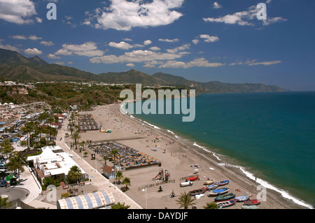 La plage de Burriana, Nerja, Málaga-province, région d'Andalousie, Espagne, Europe Banque D'Images