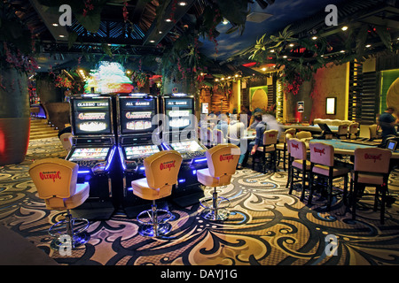 Casino olympique, machines de jeu à Riga, en Lettonie, en Europe Banque D'Images