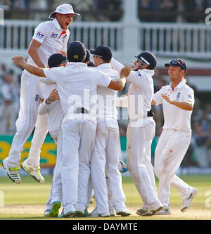 Londres, Royaume-Uni. 21 juillet 2013. Au cours de la quatrième journée de l'Investec Cendres 2e test match, à Lords Cricket Ground le 21 juillet 2013 à Londres, en Angleterre. Credit : Mitchell Gunn/ESPA/Alamy Live News Banque D'Images