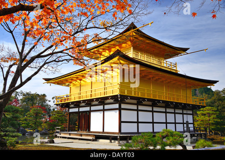 Temple du pavillon d'or de Kyoto au Japon. Banque D'Images