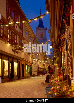 Kraemerbruecke lane avec St église Aegidien au moment de Noël, Erfurt, Thuringe, Allemagne Banque D'Images