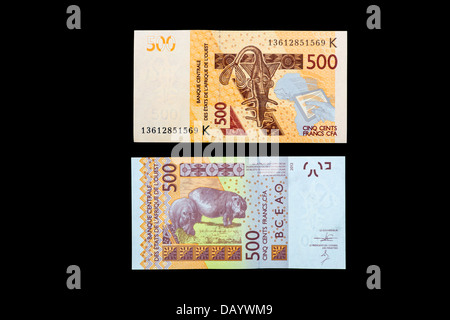 Billet Franc de l'Afrique de l'Ouest, avant et arrière. 500 Francs CFA. Banque D'Images