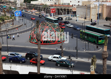 Sphère sur la Place des Nations Unies à Casablanca, Maroc Banque D'Images