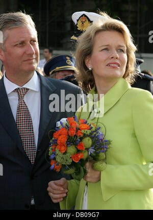 La Princesse Mathilde de Belgique et son mari, le Prince Philippe de Belgique, arrivée au palais royal de Bruxelles, Belgique, 21 juillet 2007. La famille royale belge célèbre la fête nationale. Photo : Albert Nieboer (Pays-Bas) Banque D'Images