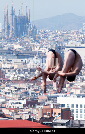 Barcelone, Espagne. 21 juillet, 2013. Plongée : Mens 10m Plongeon synchronisé dans la finale des Championnats du monde FINA 2013 à la piscina Municipal de Montjuic, à Barcelone, en Espagne.@ Nakashima/AFLO/Alamy Live News Banque D'Images