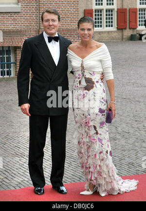 Le Prince Charles et la Princesse Laurentien des Pays-Bas arrivent à Crown Prince Willem-Alexander's 40th Birthday celebration à Apeldoorn, Pays-Bas, 01 septembre 2007. Photo : Albert Nieboer (Pays-Bas) Banque D'Images