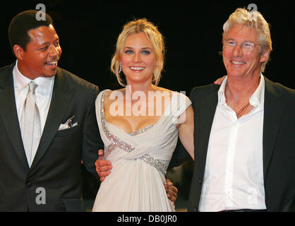 (L-R) l'acteur américain Terrence Howard, l'actrice allemande Diane Kruger et l'acteur Richard Gere nous arrivent pour la première de "la partie de chasse' lors de la 64e Festival International du Film de Venise à Venise, Italie, 03 septembre 2007. Photo : Hubert Boesl Banque D'Images