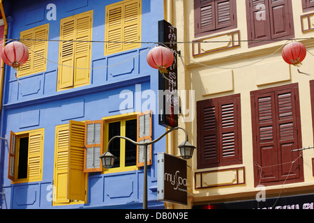 Façades de maisons traditionnelles. Chinatown, à Singapour. Banque D'Images