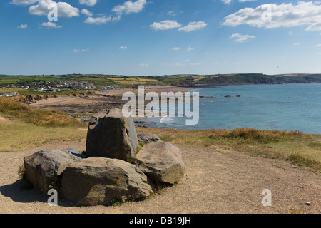 Widemouth Bay Cornwall England UK sur une belle journée ensoleillée Banque D'Images