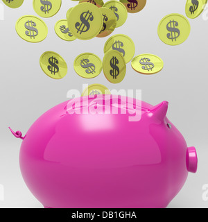 La saisie des pièces Piggybank montre l'économie d'argent Banque D'Images