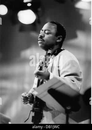 Jackson, Paul Jr., * 30.12.1959, musicien américain, guitariste, demi-longueur, pendant la scène, Montreux, 1993, Banque D'Images