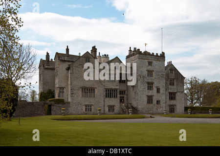 Levens Hall, une maison élisabéthaine, célèbre pour ses jardins topiaires, Kendal, Lake District, Angleterre, Grande-Bretagne. Banque D'Images