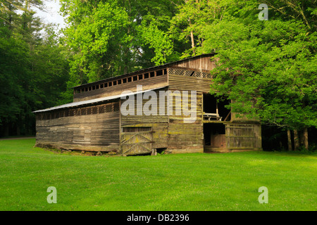 Palmer Grange dans le site Cataloochee Valley, parc national des Great Smoky Mountains, North Carolina, USA Banque D'Images