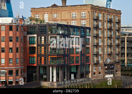 Riverside Apartments, Londres, Angleterre Banque D'Images